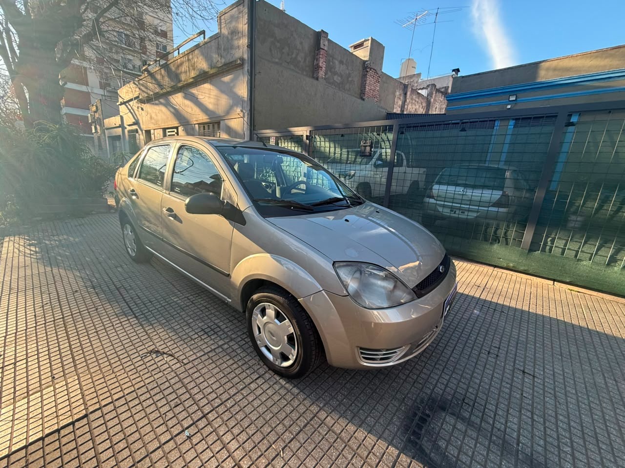 Ford Fiesta Max